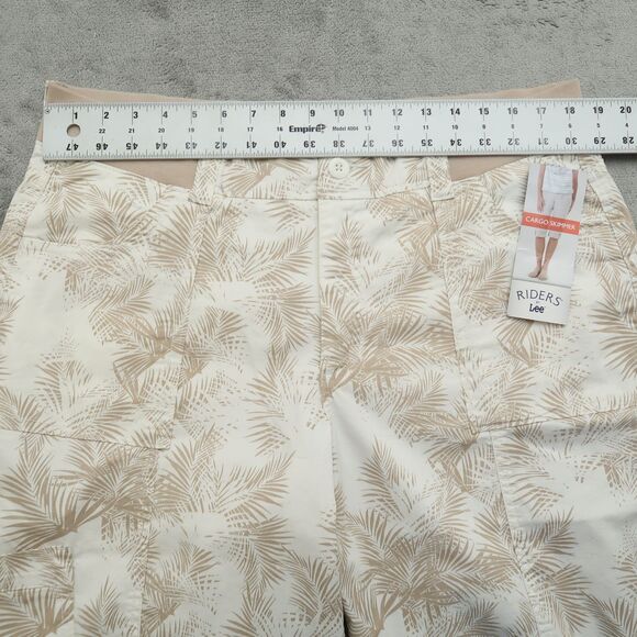 Riders By Lee Capri Pants Women's 18M Floral Mid-Rise Cargo Skimmer 17" Inseam - Picture 14 of 15